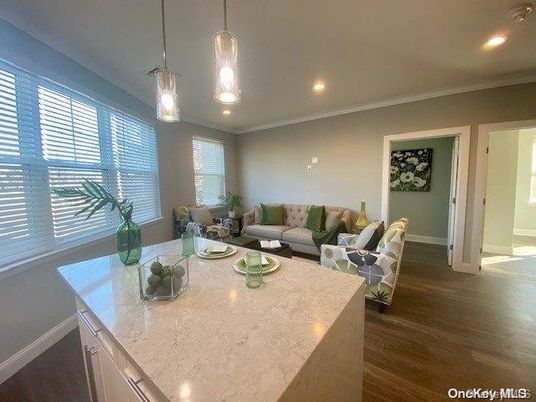 Interior, Living room, Pendant Lights, Recessed Lighting, Wood Texture Flooring