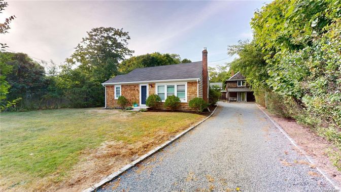 Backyard, Exterior, Facade, Brick Facade, Cape Cod