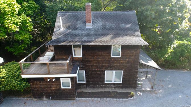 Exterior, Facade, Cape Cod