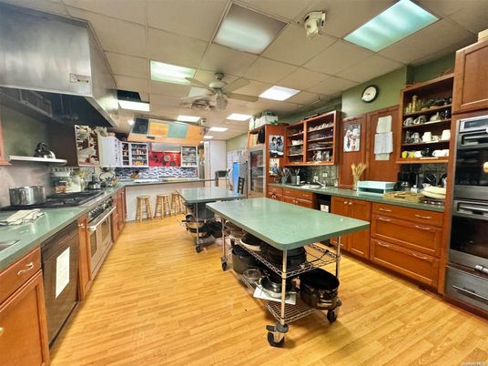 Dining room, Interior, Kitchen, Stainless Steel Appliances, Wood Texture Flooring