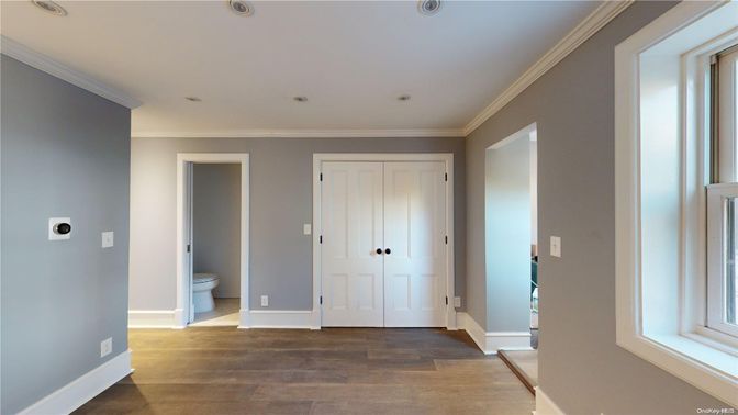 Bathroom, Interior, Recessed Lighting, Wood Texture Flooring