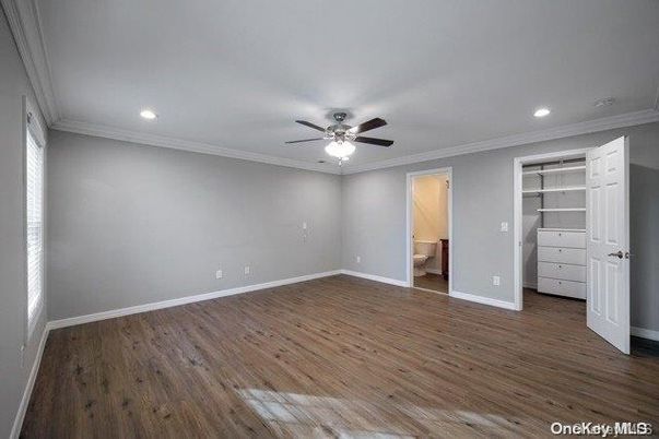 Empty room, Interior, Recessed Lighting, Walk-in Closets, Wood Texture Flooring