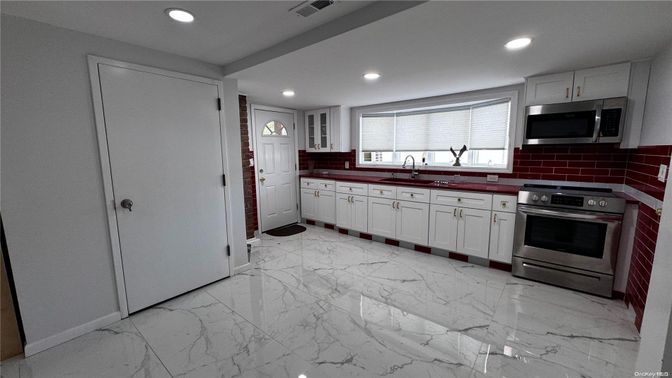 Interior, Kitchen, Marble, Recessed Lighting, Stainless Steel Appliances