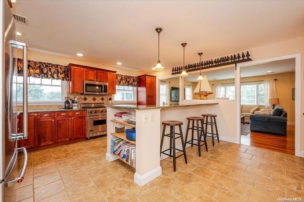 Interior, Kitchen, Living room, Pendant Lights, Recessed Lighting, Stainless Steel Appliances, Wood Texture Flooring