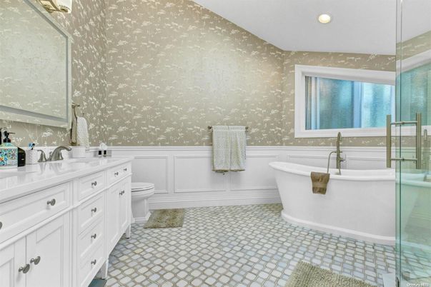 Bathroom, Free Standing Baths, Glass Shower, Interior, Recessed Lighting