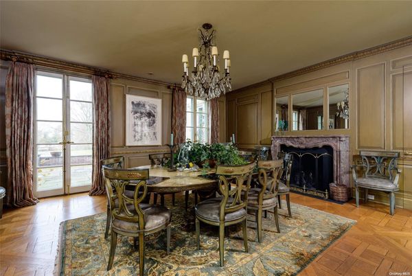 Chandelier, Dining room, Fireplace, Interior, Wood Texture Flooring