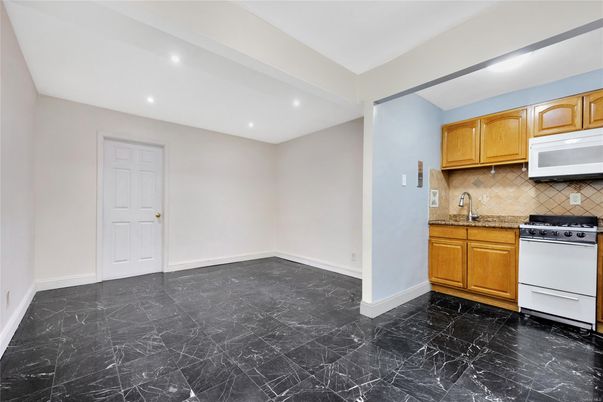 Interior, Kitchen, Marble, Recessed Lighting