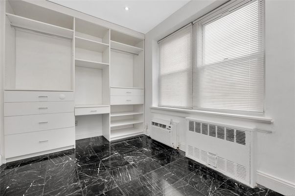 Interior, Marble, Recessed Lighting, Walk-in Closets