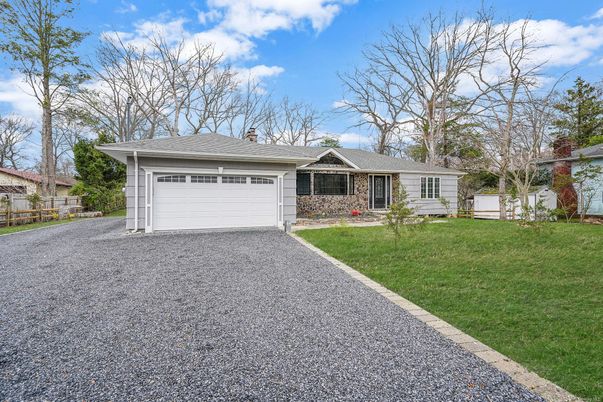 Attached, Exterior, Facade, Ranch