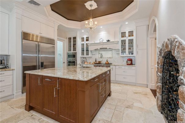 Chandelier, Interior, Kitchen, Recessed Lighting, Stainless Steel Appliances