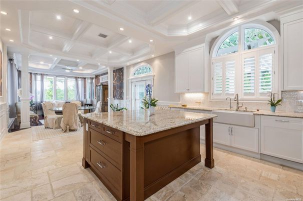Dining room, Interior, Kitchen, Living room, Recessed Lighting
