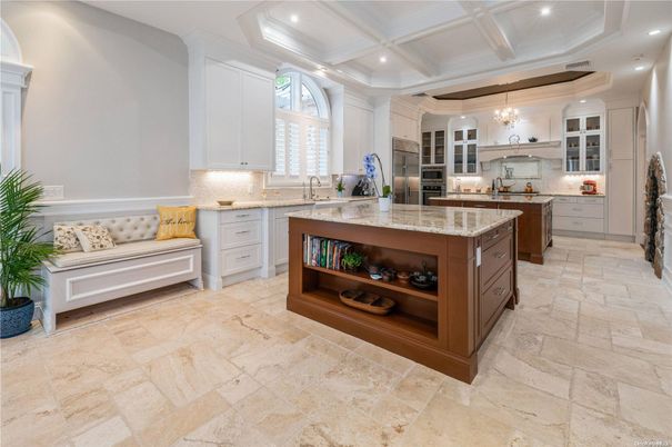 Chandelier, Interior, Kitchen, Recessed Lighting, Stainless Steel Appliances