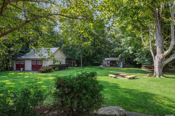 Backyard, Detached Garage, Exterior