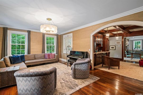 Interior, Living room, Pendant Lights, Piano, Wood Texture Flooring