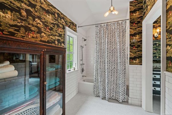 Bathroom, Interior, Pendant Lights