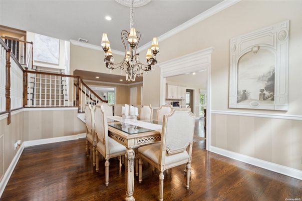 Chandelier, Dining room, Interior, Recessed Lighting, Wood Texture Flooring