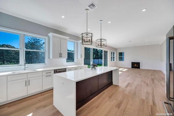 Fireplace, Interior, Kitchen, Pendant Lights, Recessed Lighting, Wood Texture Flooring