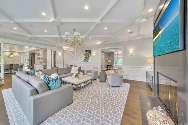 Chandelier, Interior, Living room, Recessed Lighting, Wood Texture Flooring