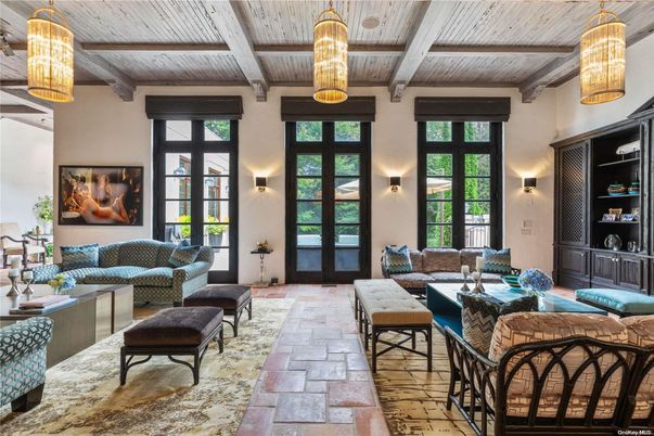 Interior, Living room, Pendant Lights, Wooden Beams, Wooden Ceilings