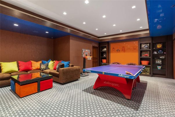 Billiard Table, Game Room, Interior, Living room, Recessed Lighting