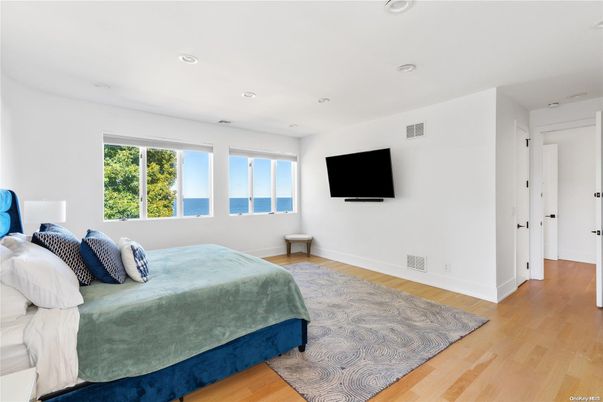 Bedroom, Interior, Recessed Lighting, Water, Wood Texture Flooring
