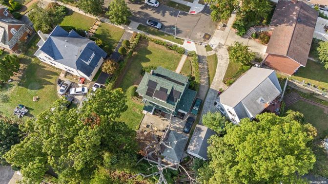 Exterior, Drone