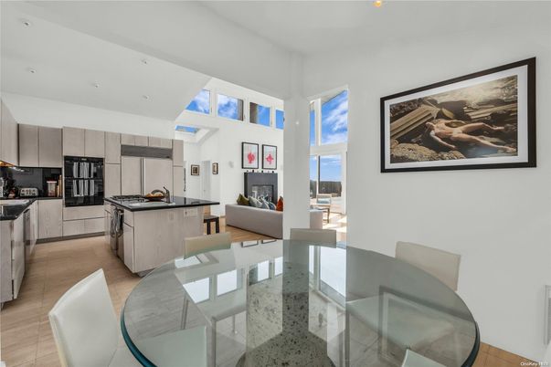 Dining room, Interior, Kitchen, Recessed Lighting