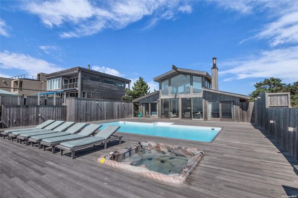 Exterior, Hot Tub, Pool