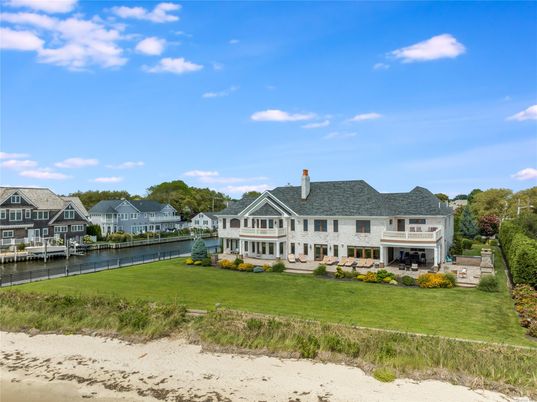 Backyard, Exterior, Lake