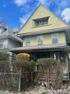 Exterior, Facade, Queen Anne Victorian