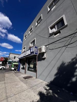 Exterior, Facade, None