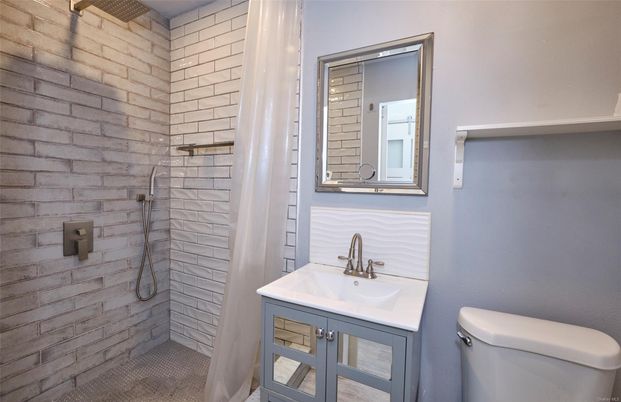 Bathroom, Interior, Stone Walls