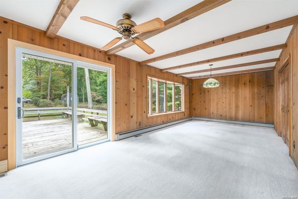 Empty room, Interior, Pendant Lights, Wooden Beams, Wooden Walls