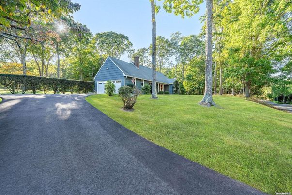 Backyard, Detached Garage, Exterior