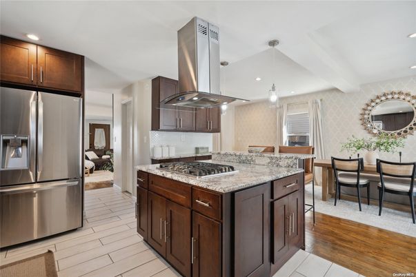 Dining room, Interior, Kitchen, Pendant Lights, Recessed Lighting, Stainless Steel Appliances, Wood Texture Flooring