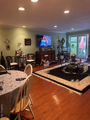 Dining room, Interior, Living room, Recessed Lighting, Wood Texture Flooring