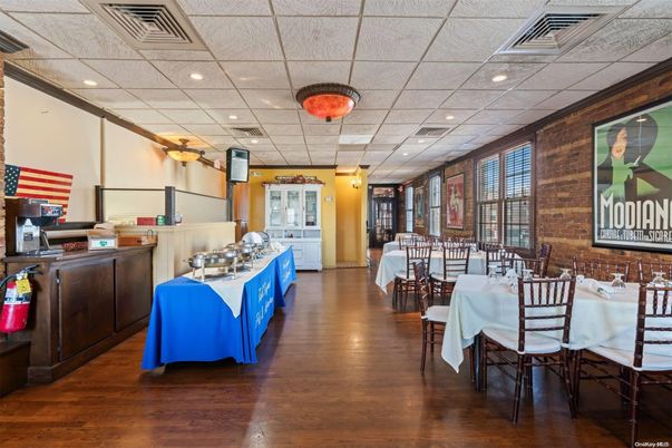 Dining room, Interior, Recessed Lighting, Stone Walls, Wood Texture Flooring