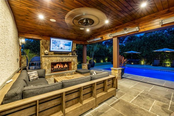 Exterior, Fireplace, Pool, Recessed Lighting