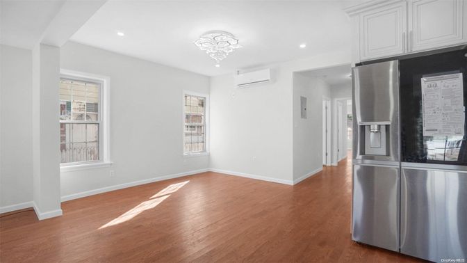 Chandelier, Empty room, Interior, Recessed Lighting, Wood Texture Flooring