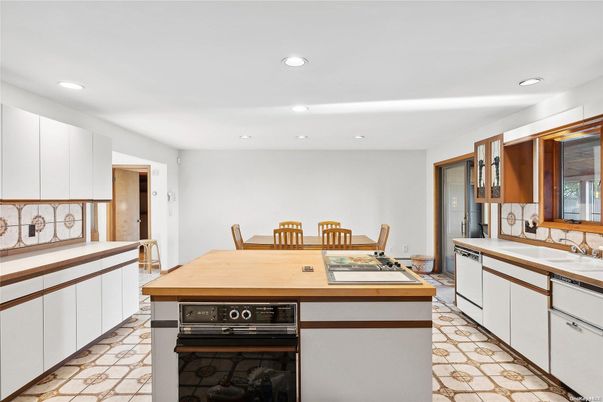 Dining room, Interior, Kitchen, Recessed Lighting