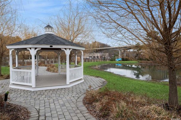 Backyard, Exterior, Lake