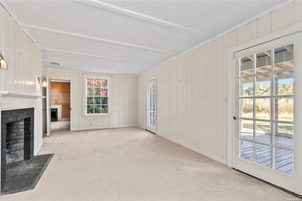 Empty room, Fireplace, Interior, Pendant Lights, Wooden Walls