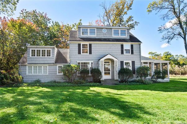 Backyard, Exterior, Facade, Georgian