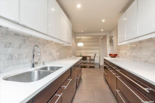 Dining room, Interior, Kitchen, Pendant Lights, Recessed Lighting