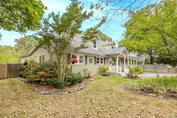Backyard, Exterior, Facade, Cape Cod