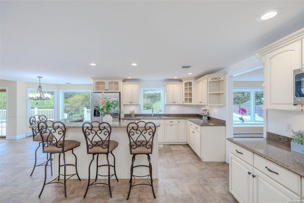 Chandelier, Dining room, Interior, Kitchen, Recessed Lighting