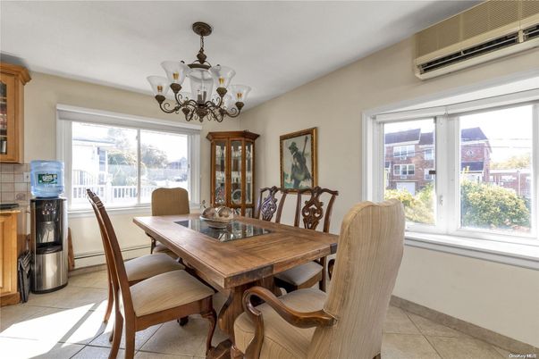 Chandelier, Dining room, Interior