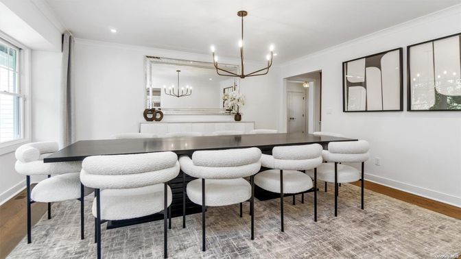 Chandelier, Dining room, Interior, Recessed Lighting, Wood Texture Flooring