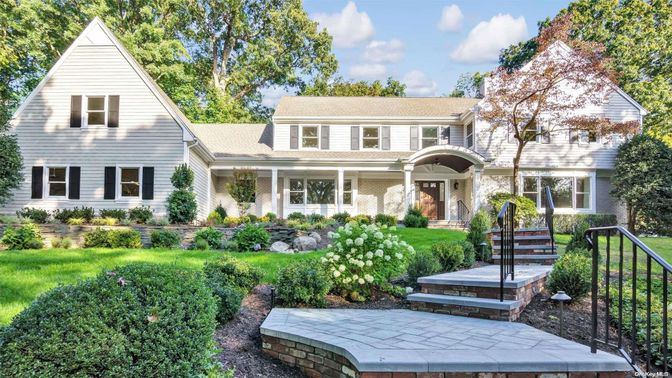 Backyard, Exterior, Facade, Farmhouse