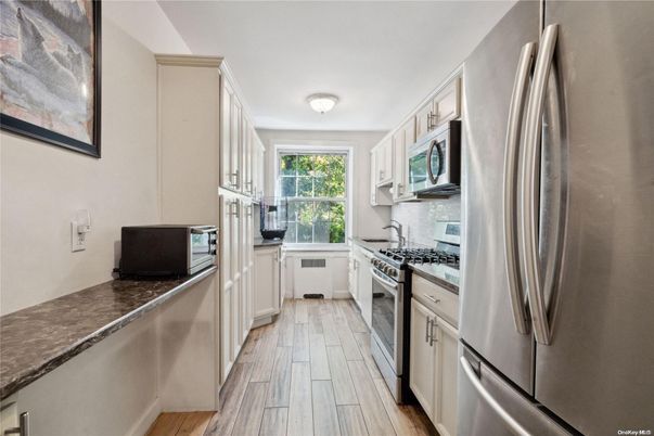 Interior, Kitchen, Stainless Steel Appliances, Wood Texture Flooring